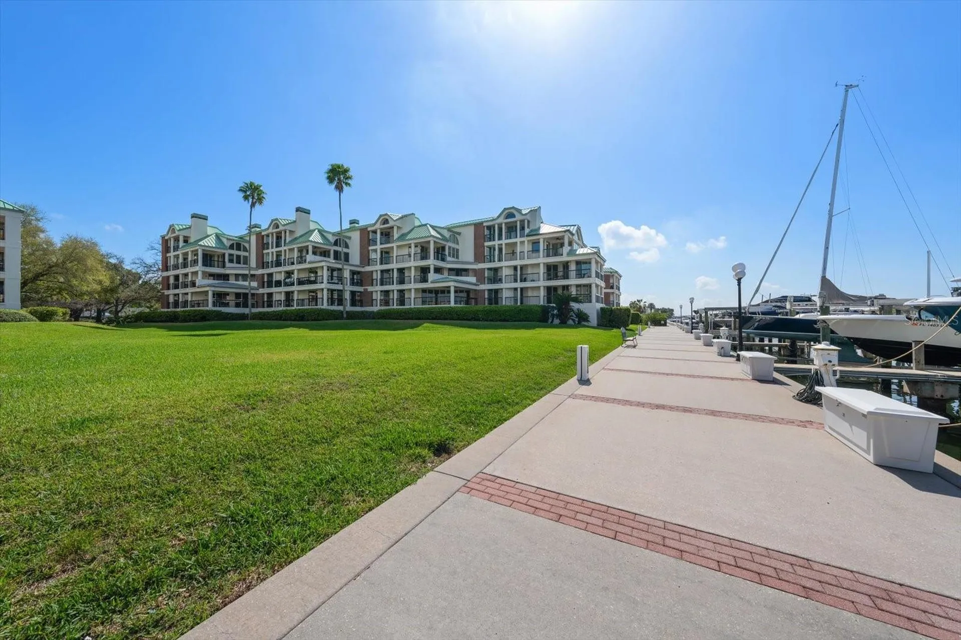 947 Seddon Cove Way Tampa FL 33602