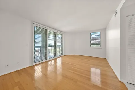 947 Seddon Cove Way Tampa FL 33602