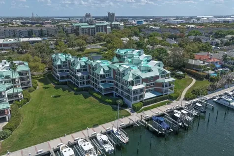 947 Seddon Cove Way Tampa FL 33602