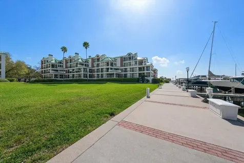 947 Seddon Cove Way Tampa FL 33602
