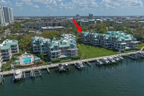 947 Seddon Cove Way Tampa FL 33602