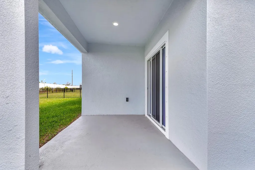 18303 Wheathouse Place Bradenton FL 34211