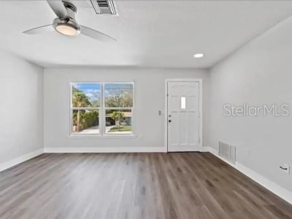 240 Colonia Lane E Nokomis FL 34275