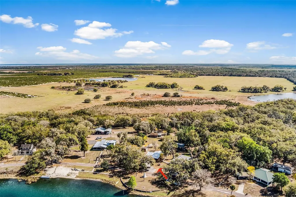 1233 Saint Anne Shrine Road Lake Wales FL 33898