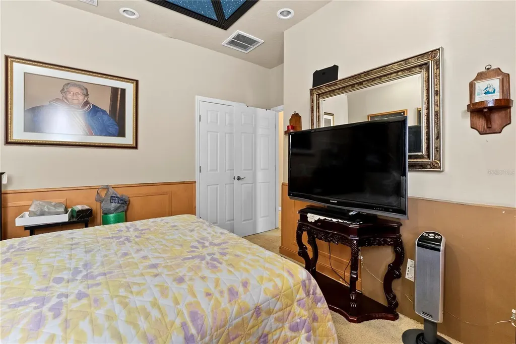 1352 Oakcrest Court Davenport FL 33837