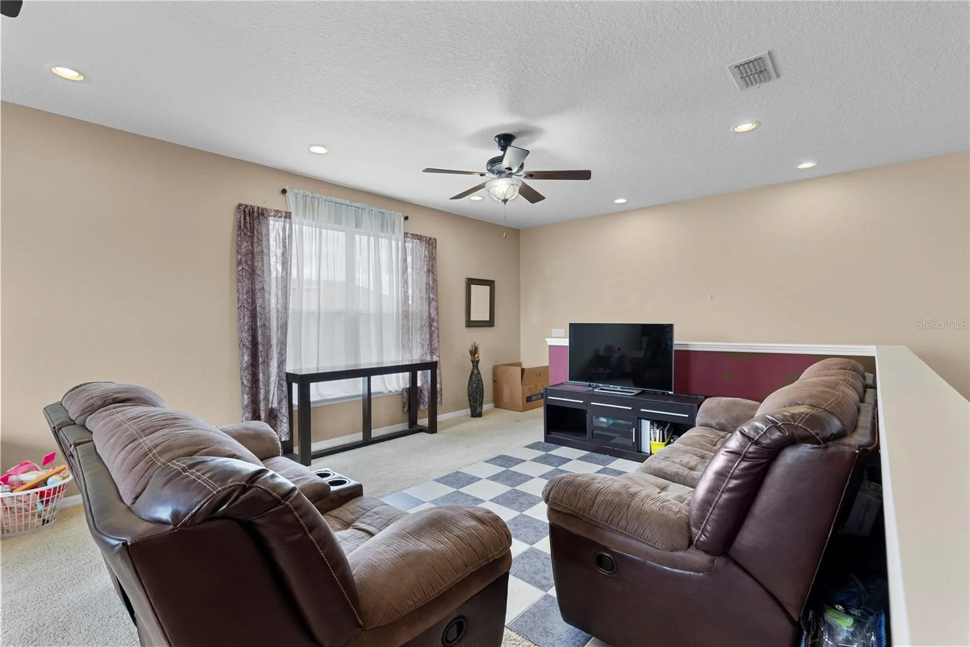 1352 Oakcrest Court Davenport FL 33837