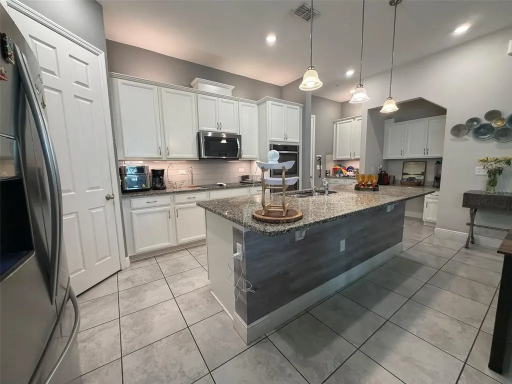 8272 Bryce Canyon Avenue Windermere FL 34786