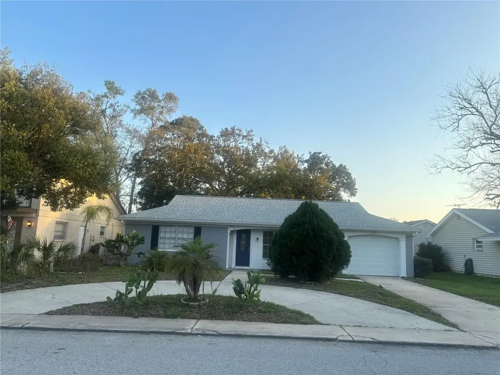 8302 Split Rail Lane Hudson FL 34667