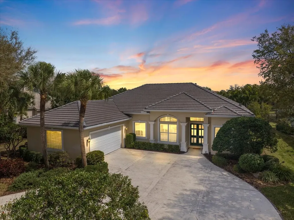 17 N Cayman Isles Boulevard Englewood FL 34223