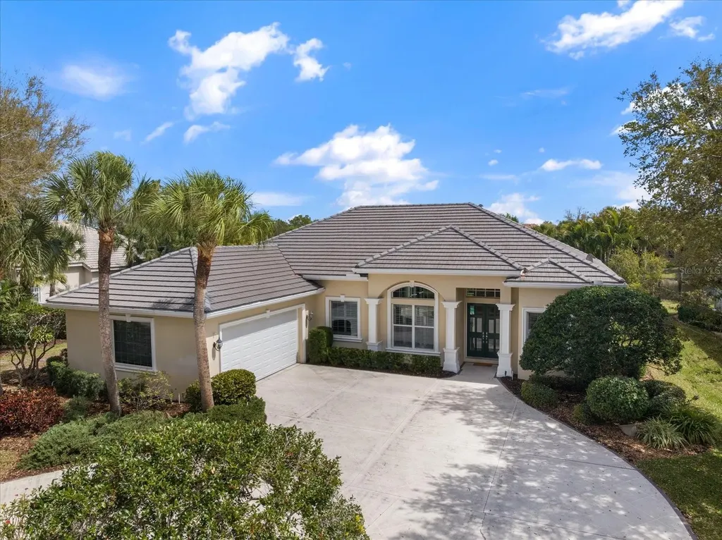 17 N Cayman Isles Boulevard Englewood FL 34223