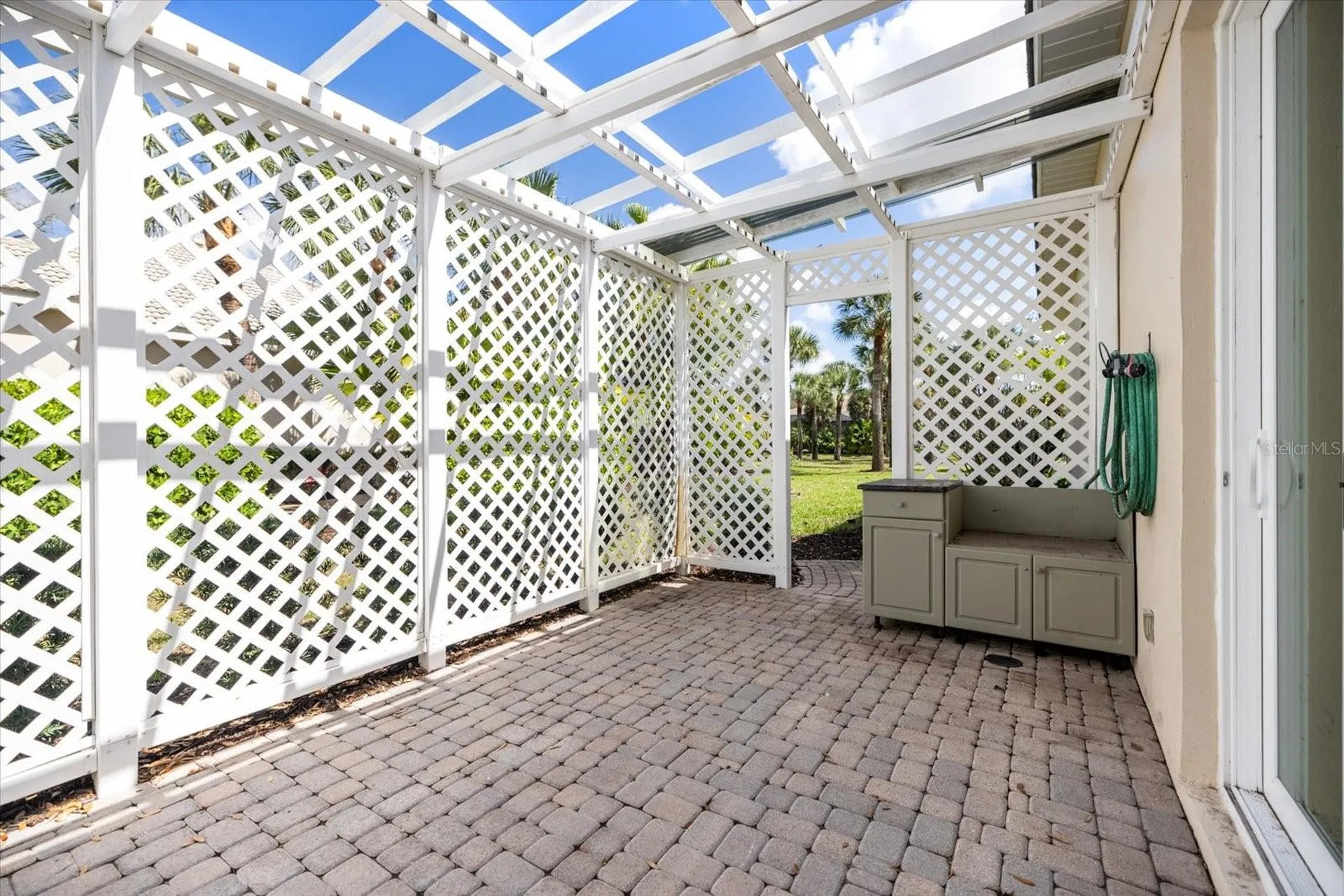 17 N Cayman Isles Boulevard Englewood FL 34223
