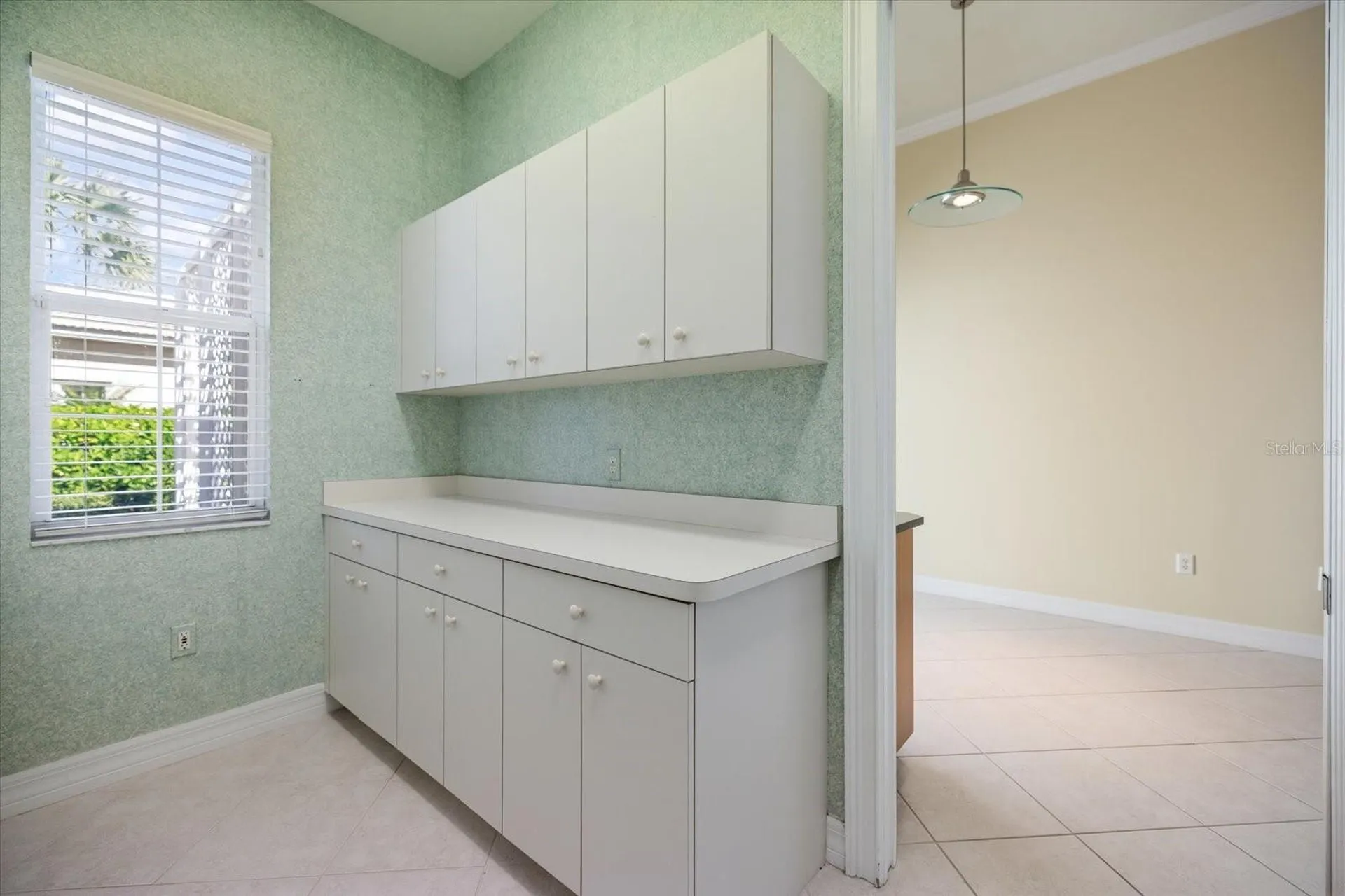 17 N Cayman Isles Boulevard Englewood FL 34223