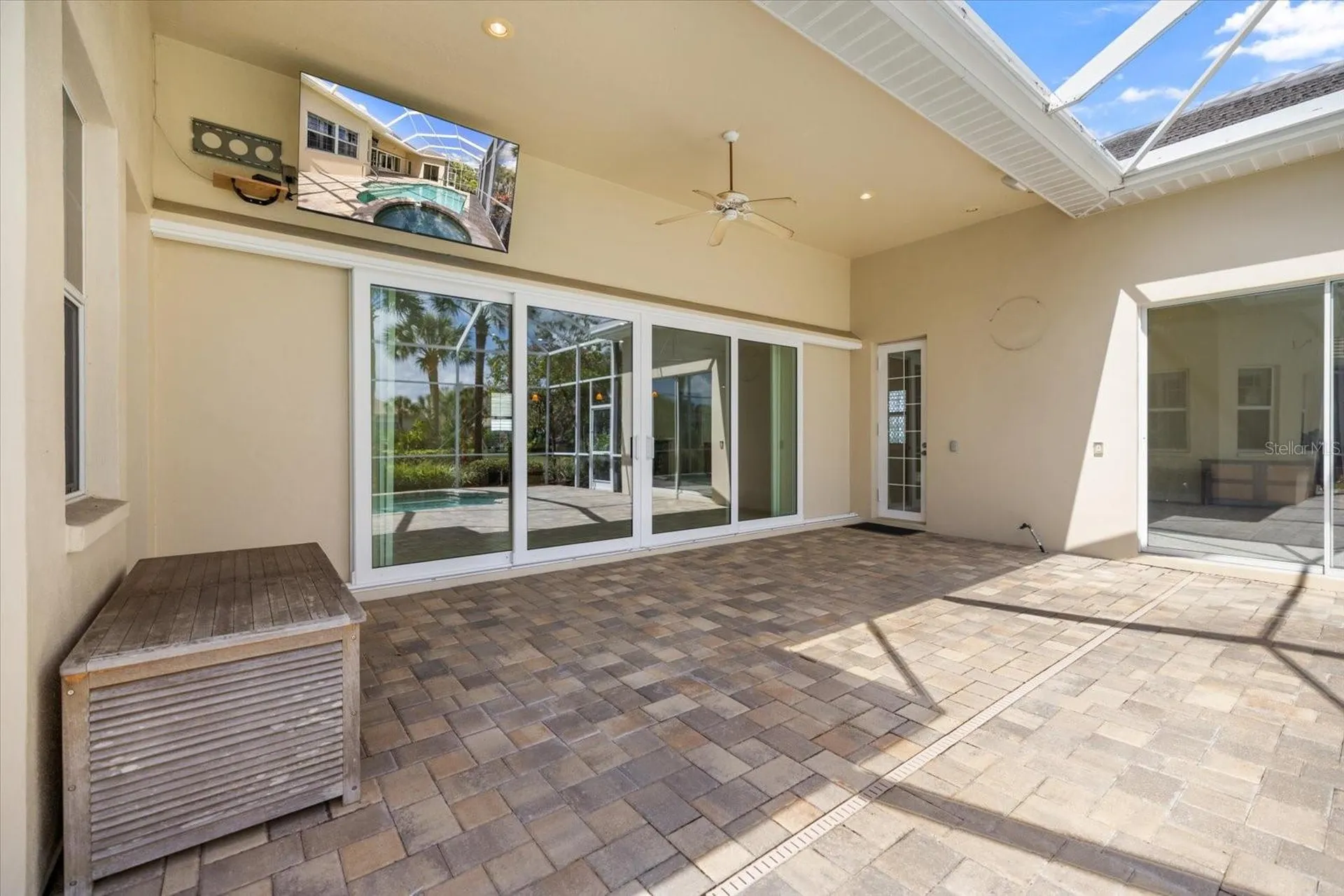 17 N Cayman Isles Boulevard Englewood FL 34223