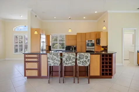17 N Cayman Isles Boulevard Englewood FL 34223