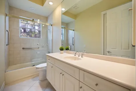 17 N Cayman Isles Boulevard Englewood FL 34223