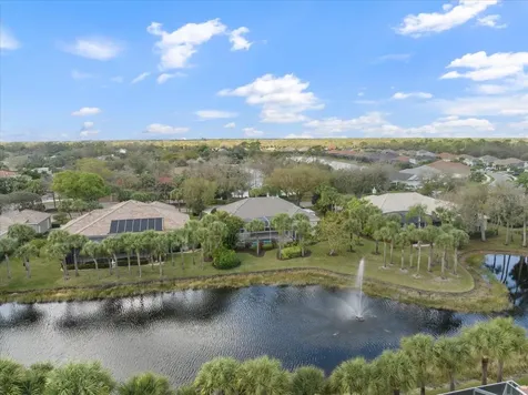 17 N Cayman Isles Boulevard Englewood FL 34223