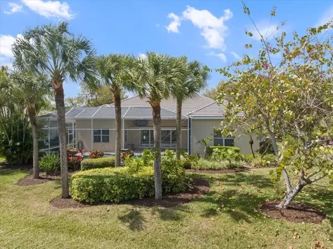 17 N Cayman Isles Boulevard Englewood FL 34223