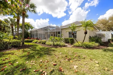 17 N Cayman Isles Boulevard Englewood FL 34223