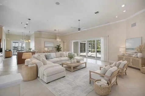17 N Cayman Isles Boulevard Englewood FL 34223