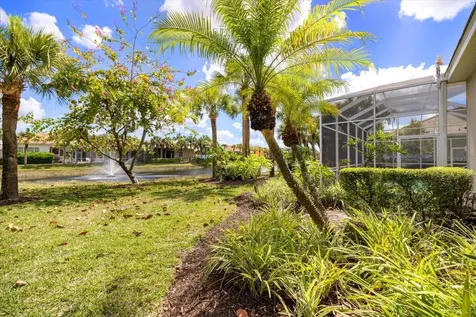 17 N Cayman Isles Boulevard Englewood FL 34223