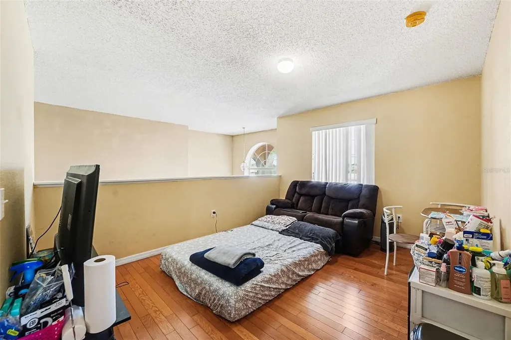 208 Cimarron Drive Kissimmee FL 34759
