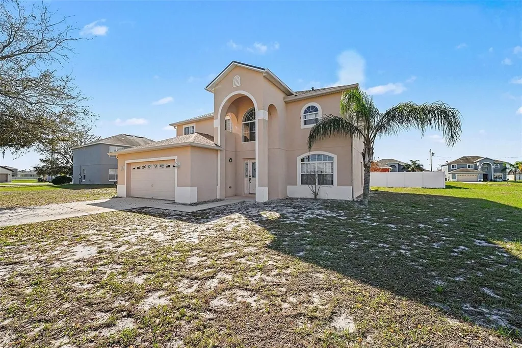 208 Cimarron Drive Kissimmee FL 34759