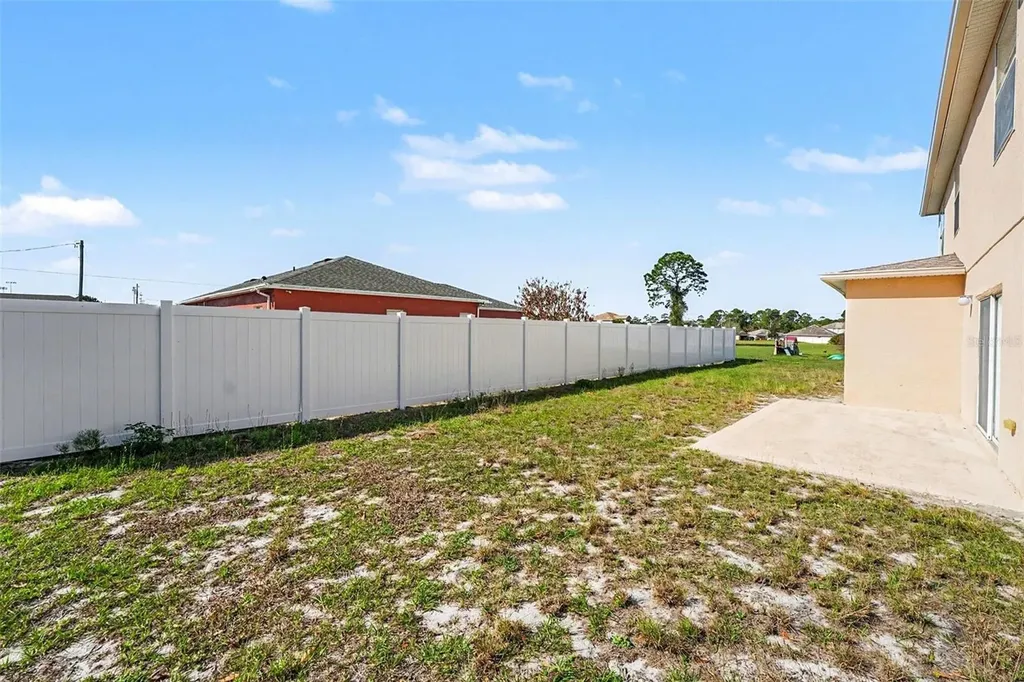 208 Cimarron Drive Kissimmee FL 34759