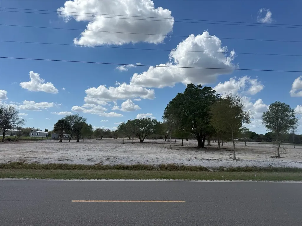 14416 NW 252nd Street Okeechobee FL 34972
