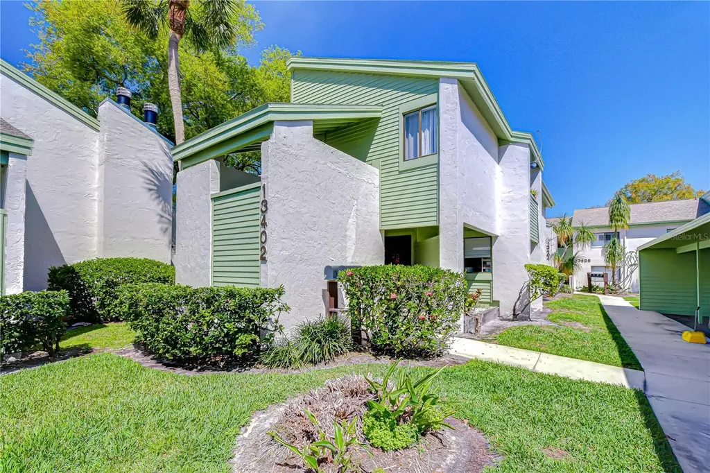 13402 Pine Lake Way Tampa FL 33618