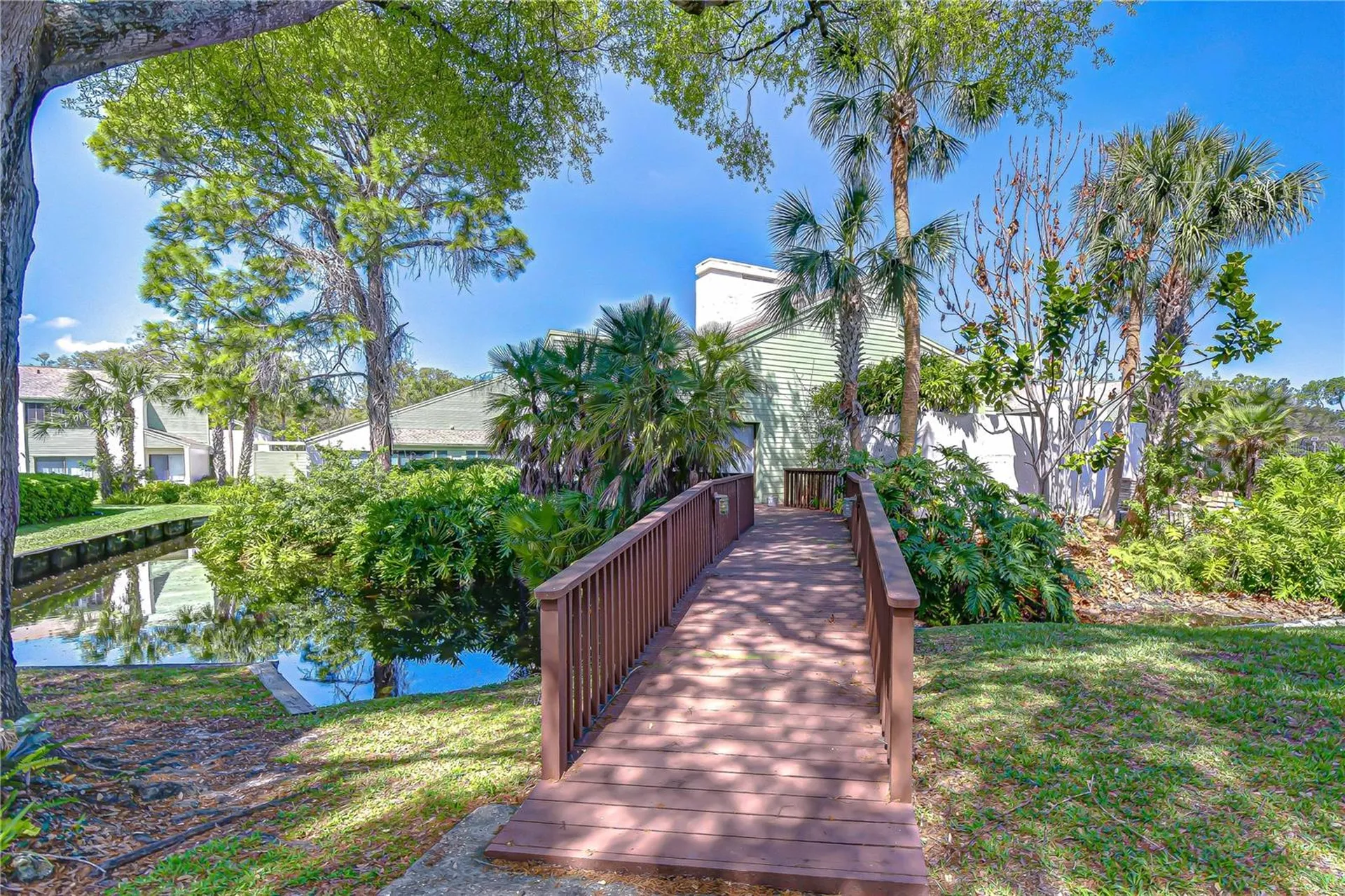 13402 Pine Lake Way Tampa FL 33618
