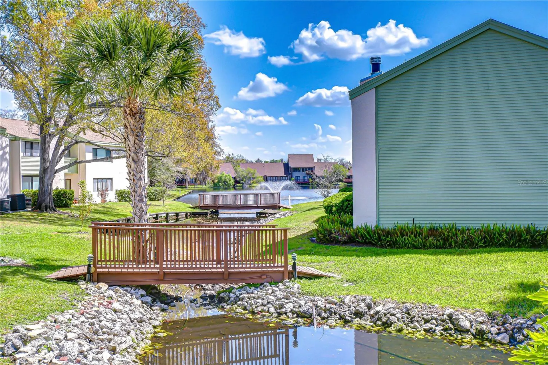 13402 Pine Lake Way Tampa FL 33618