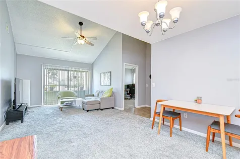 13402 Pine Lake Way Tampa FL 33618