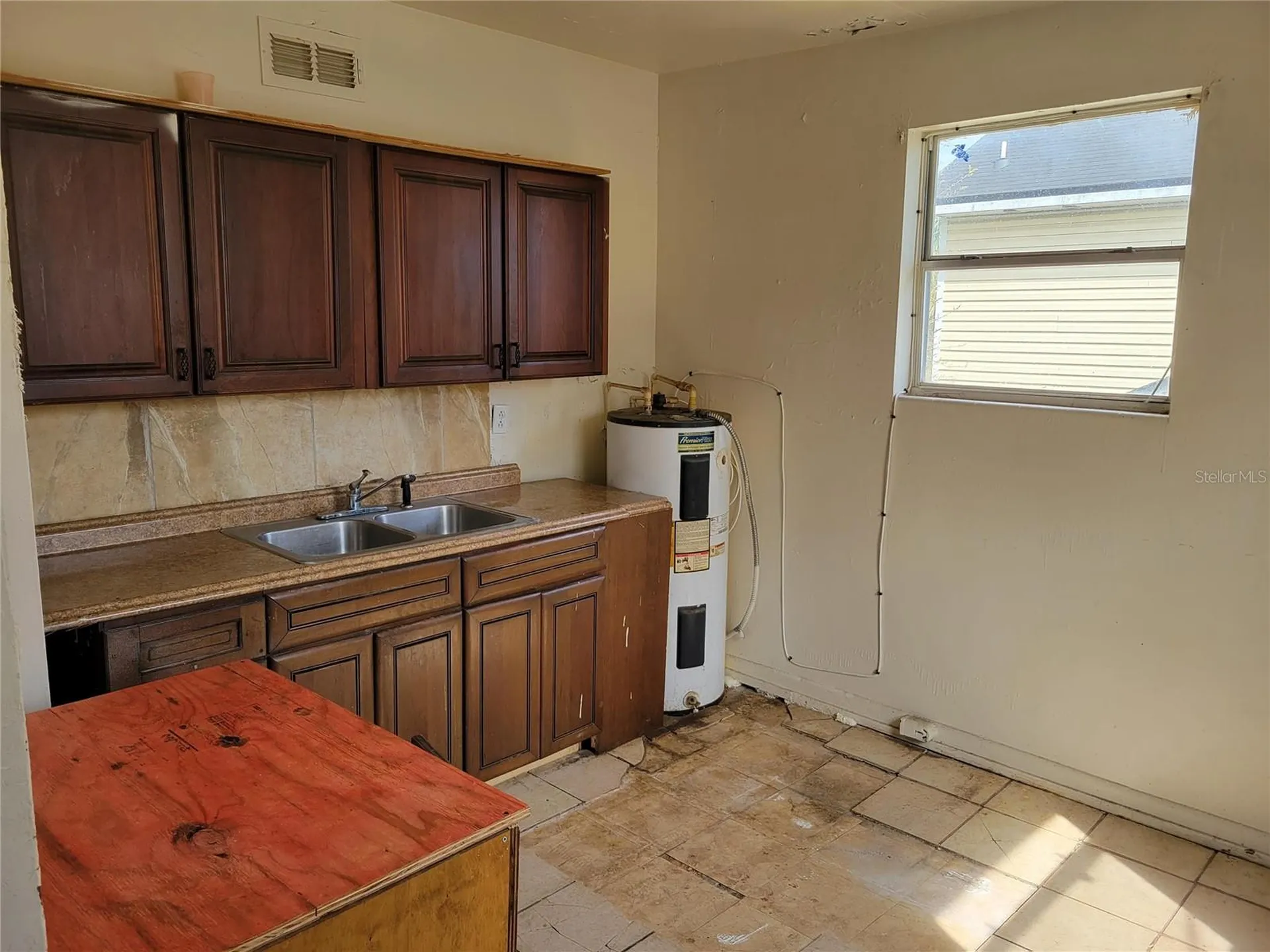 1783 W 3rd Street Jacksonville FL 32209