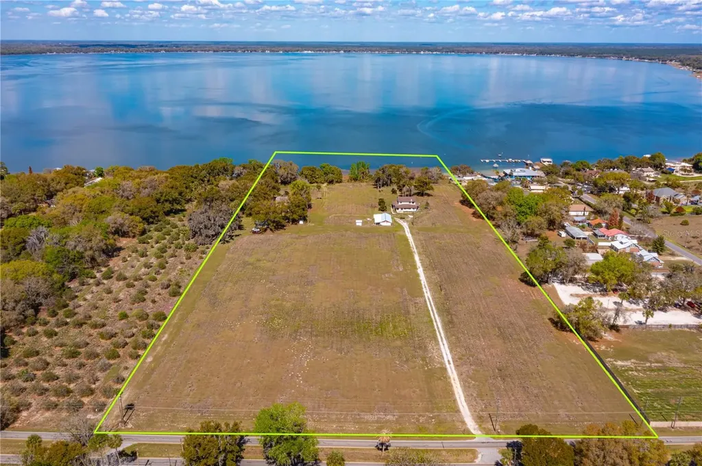 13311 SE Sunset Harbor Road Weirsdale FL 32195