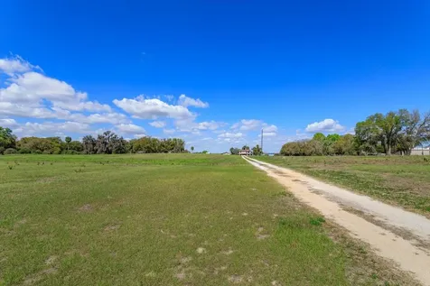 13311 SE Sunset Harbor Road Weirsdale FL 32195