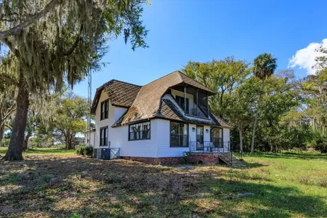13311 SE Sunset Harbor Road Weirsdale FL 32195