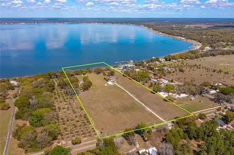 13311 SE Sunset Harbor Road Weirsdale FL 32195