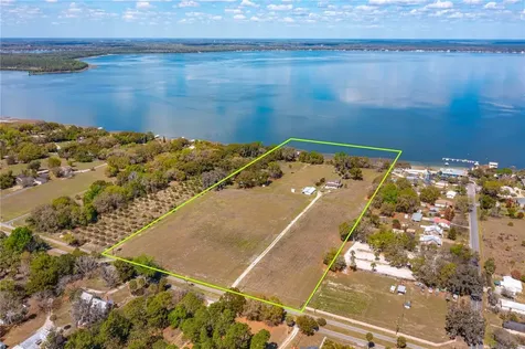 13311 SE Sunset Harbor Road Weirsdale FL 32195