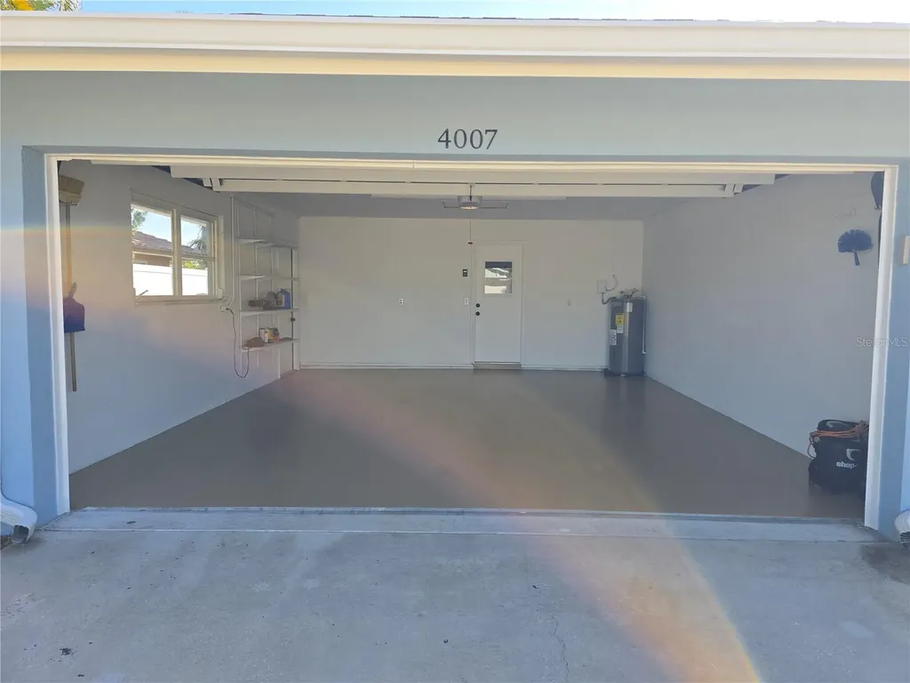 4007 Royal Palm Drive Bradenton FL 34210