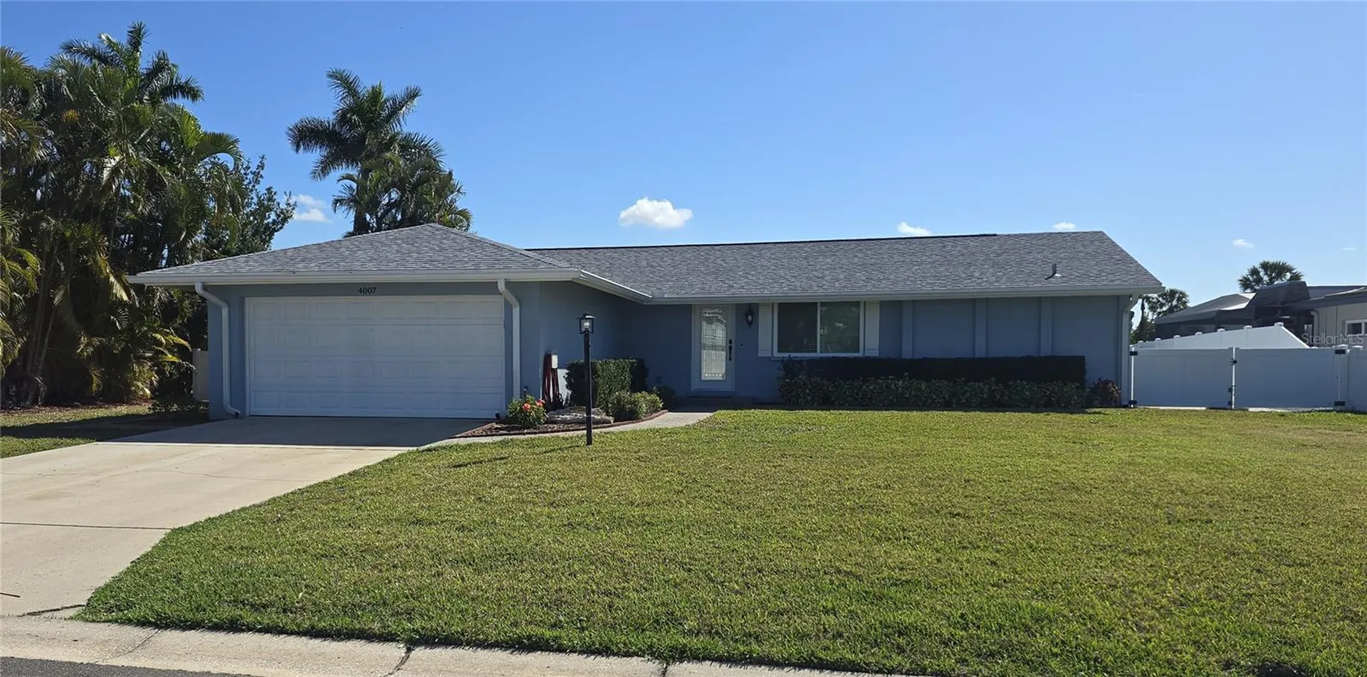 4007 Royal Palm Drive Bradenton FL 34210