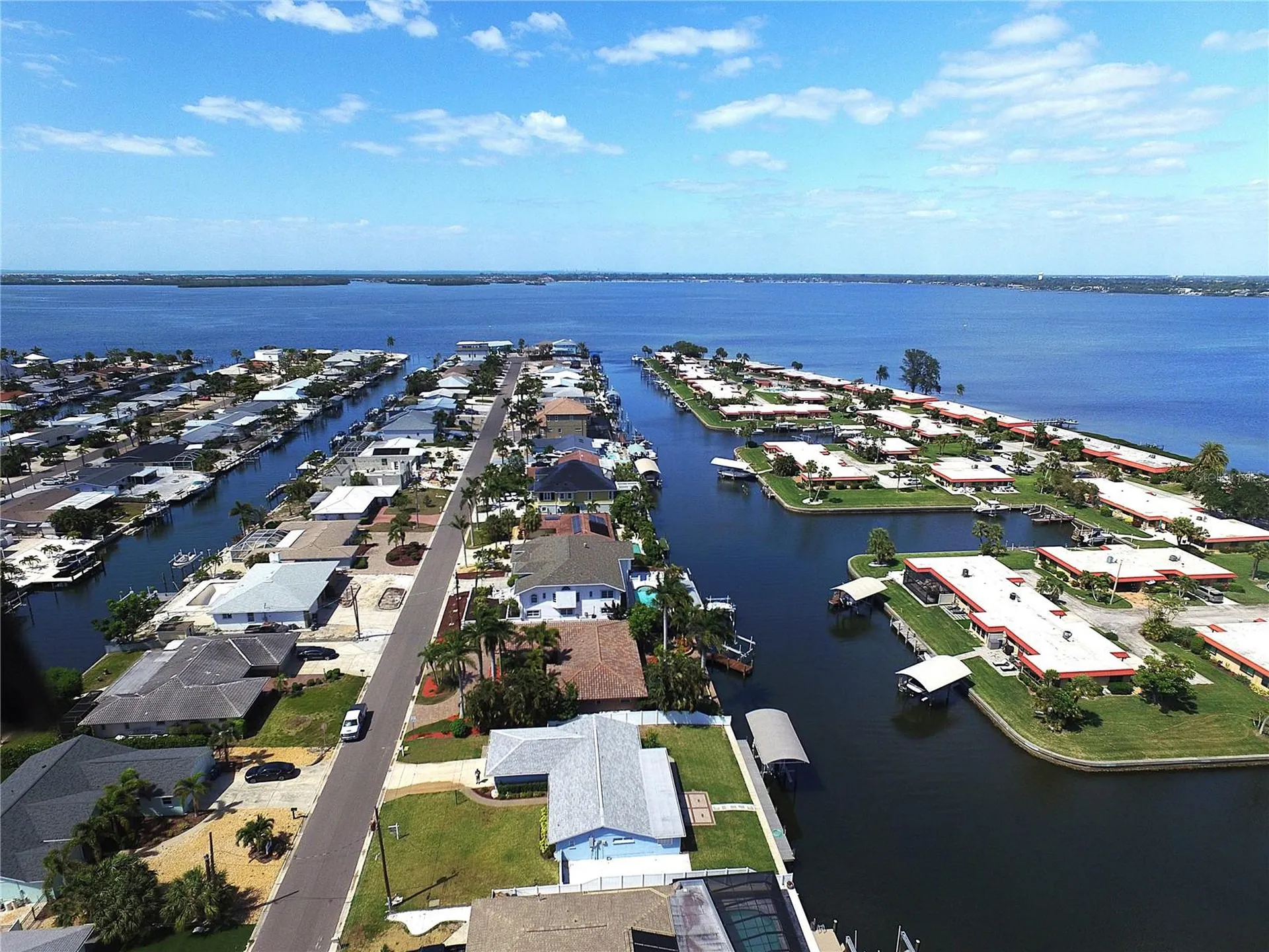 4007 Royal Palm Drive Bradenton FL 34210