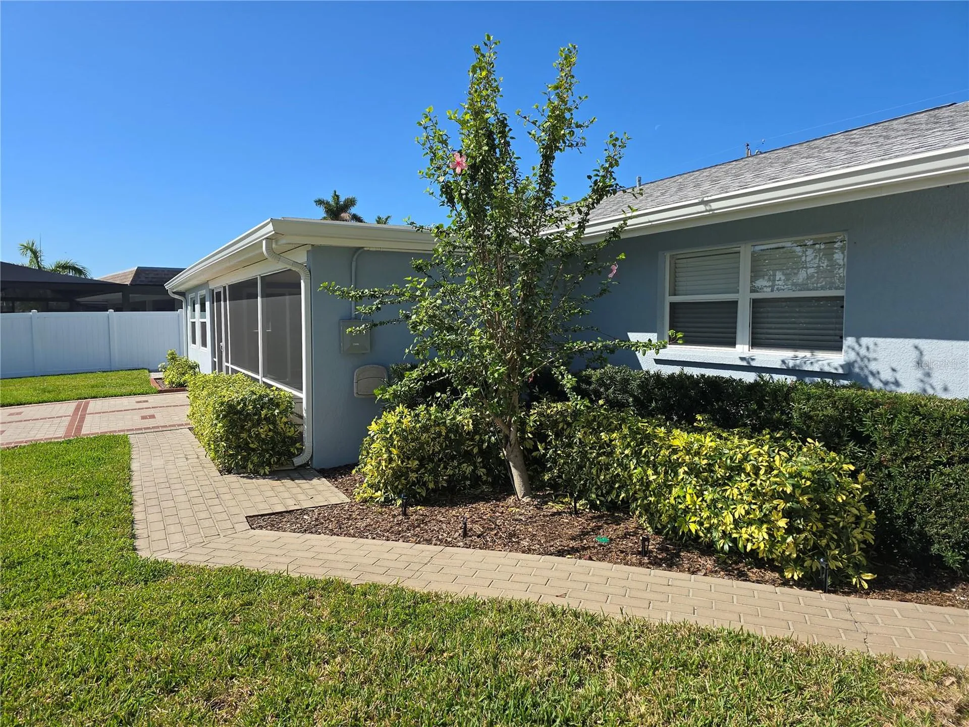 4007 Royal Palm Drive Bradenton FL 34210