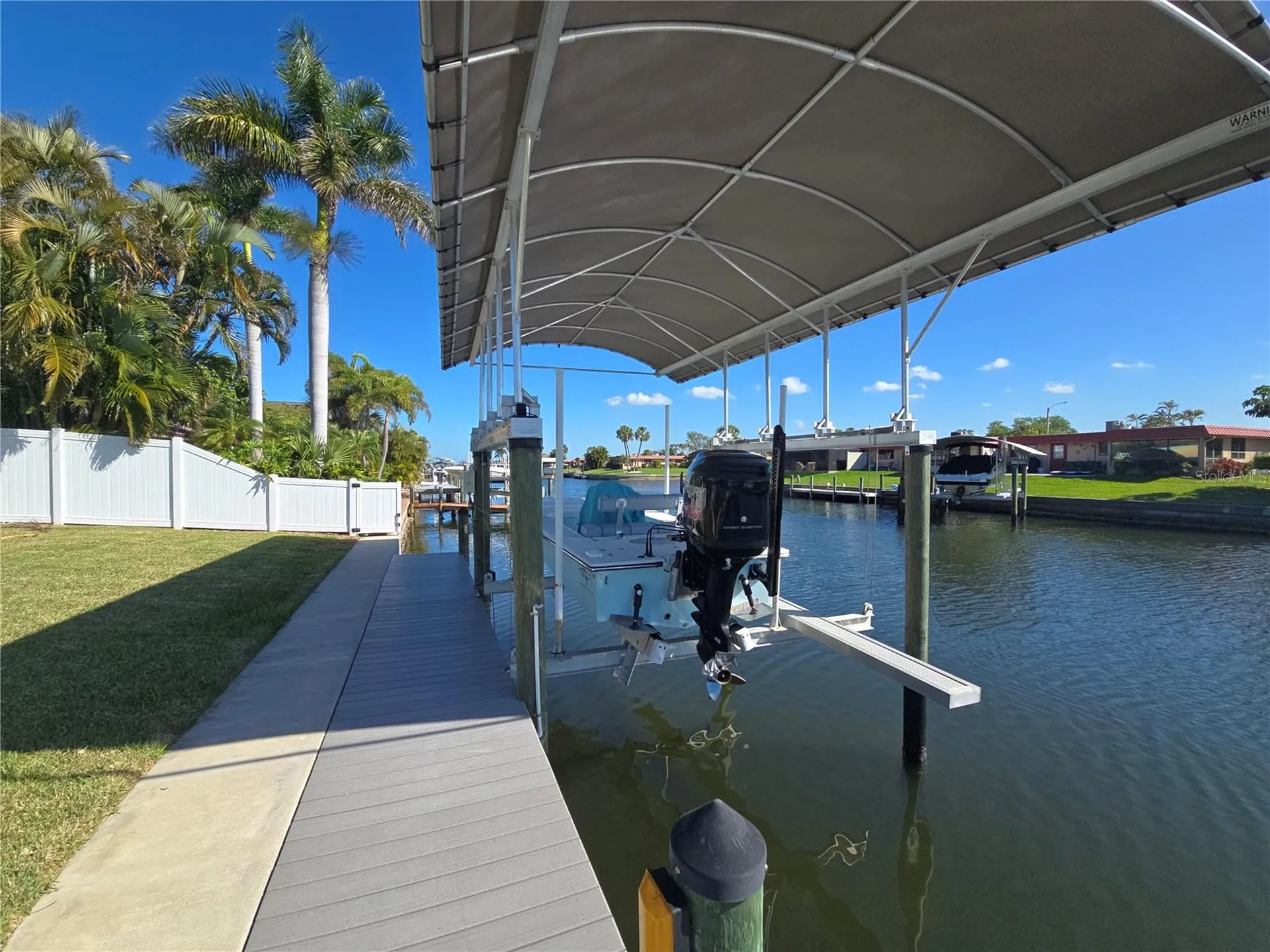 4007 Royal Palm Drive Bradenton FL 34210
