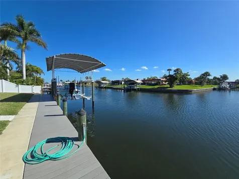 4007 Royal Palm Drive Bradenton FL 34210