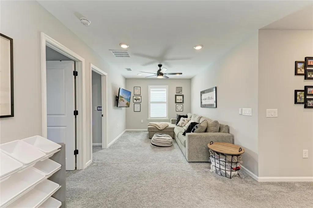 16314 Pine Mist Drive Bradenton FL 34211