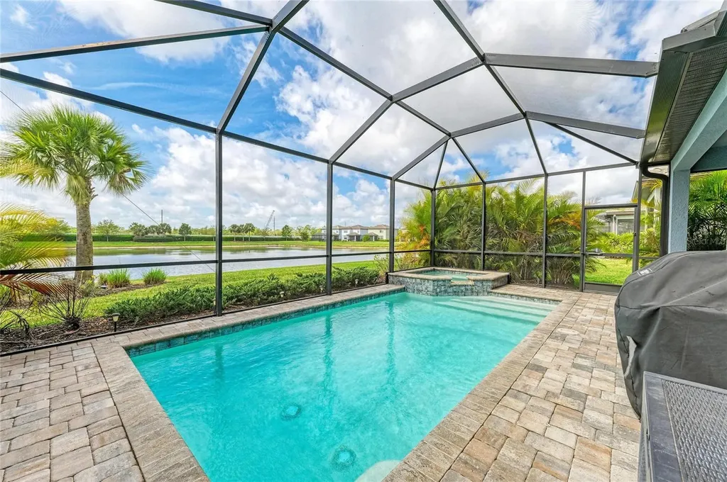 16314 Pine Mist Drive Bradenton FL 34211