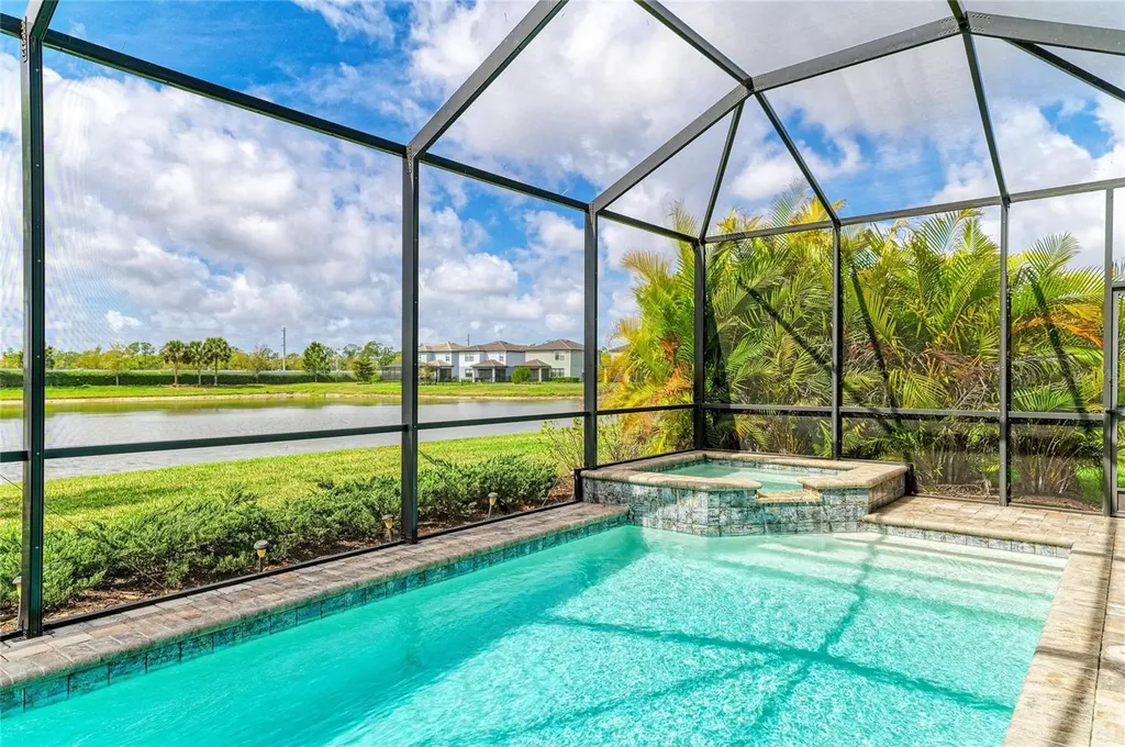 16314 Pine Mist Drive Bradenton FL 34211
