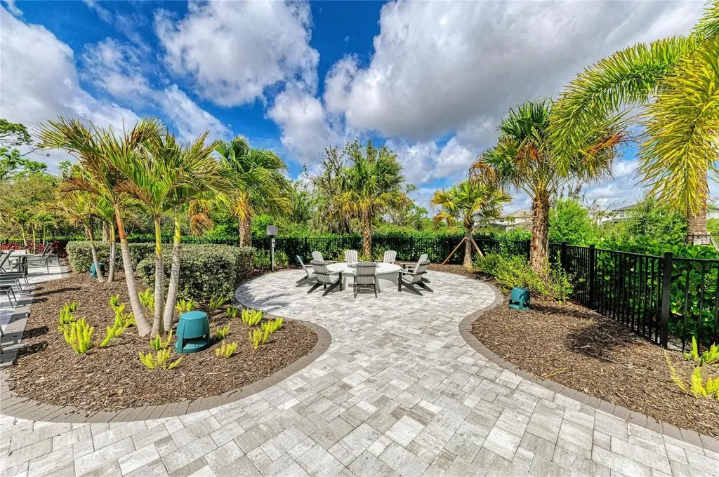 16314 Pine Mist Drive Bradenton FL 34211
