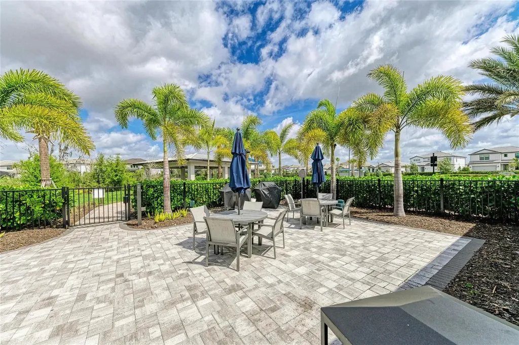 16314 Pine Mist Drive Bradenton FL 34211