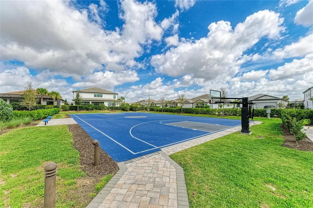 16314 Pine Mist Drive Bradenton FL 34211